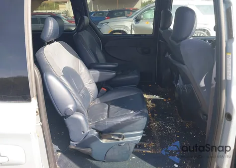 2002 Chrysler Town & Country Limited из США, поврежденный, VIN 2C8GP64L82R617235